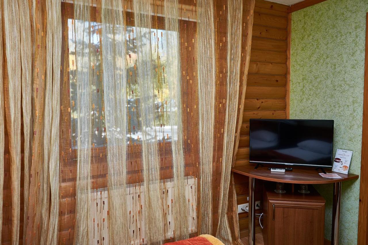 Hotel Gostiniy Dvor Non-Stop Cherson Exterior foto