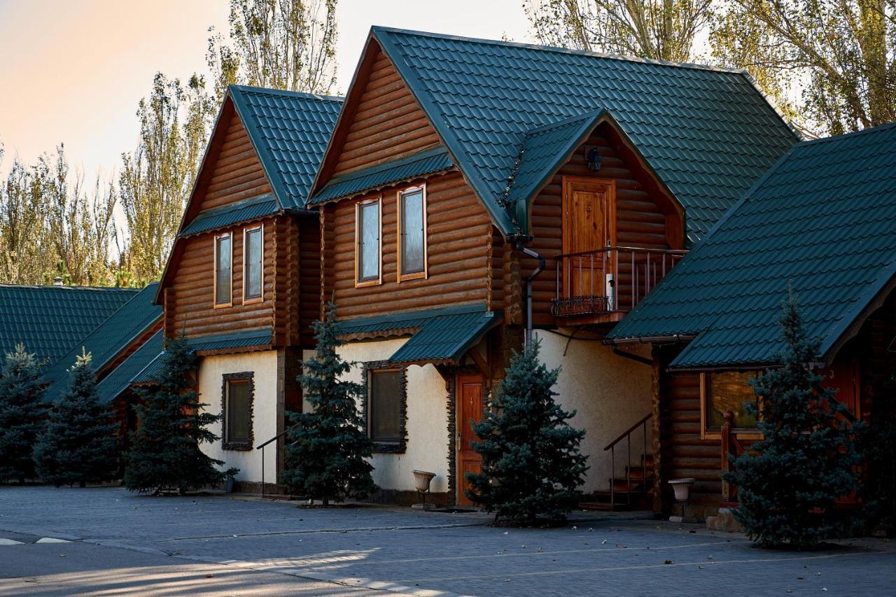 Hotel Gostiniy Dvor Non-Stop Cherson Exterior foto